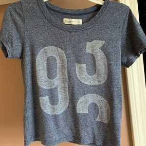 Abercrombie & Fitch Cropped Tee